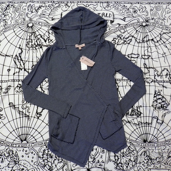 Philosophy Sweaters - ✨3 for $15 - Philosophy || Striped Cardigan